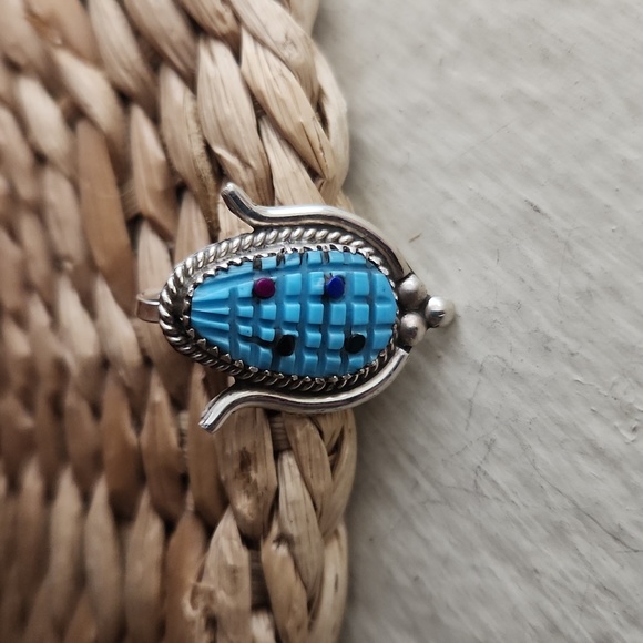 Adorable NWOT Native American Zuni Turquoise Inlaid Corn Pendant 🌽 🩵♥️ - Picture 6 of 8